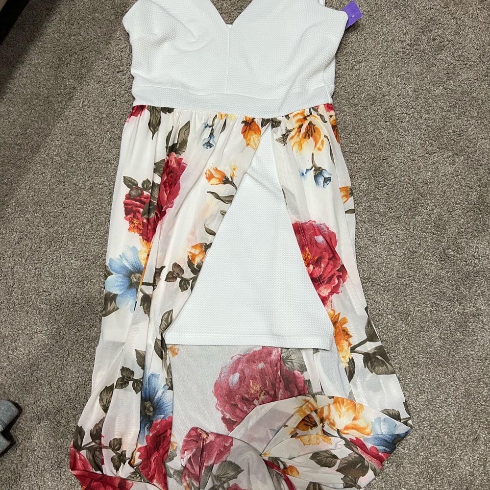 Iris Asymmetrical White and Red Sundress